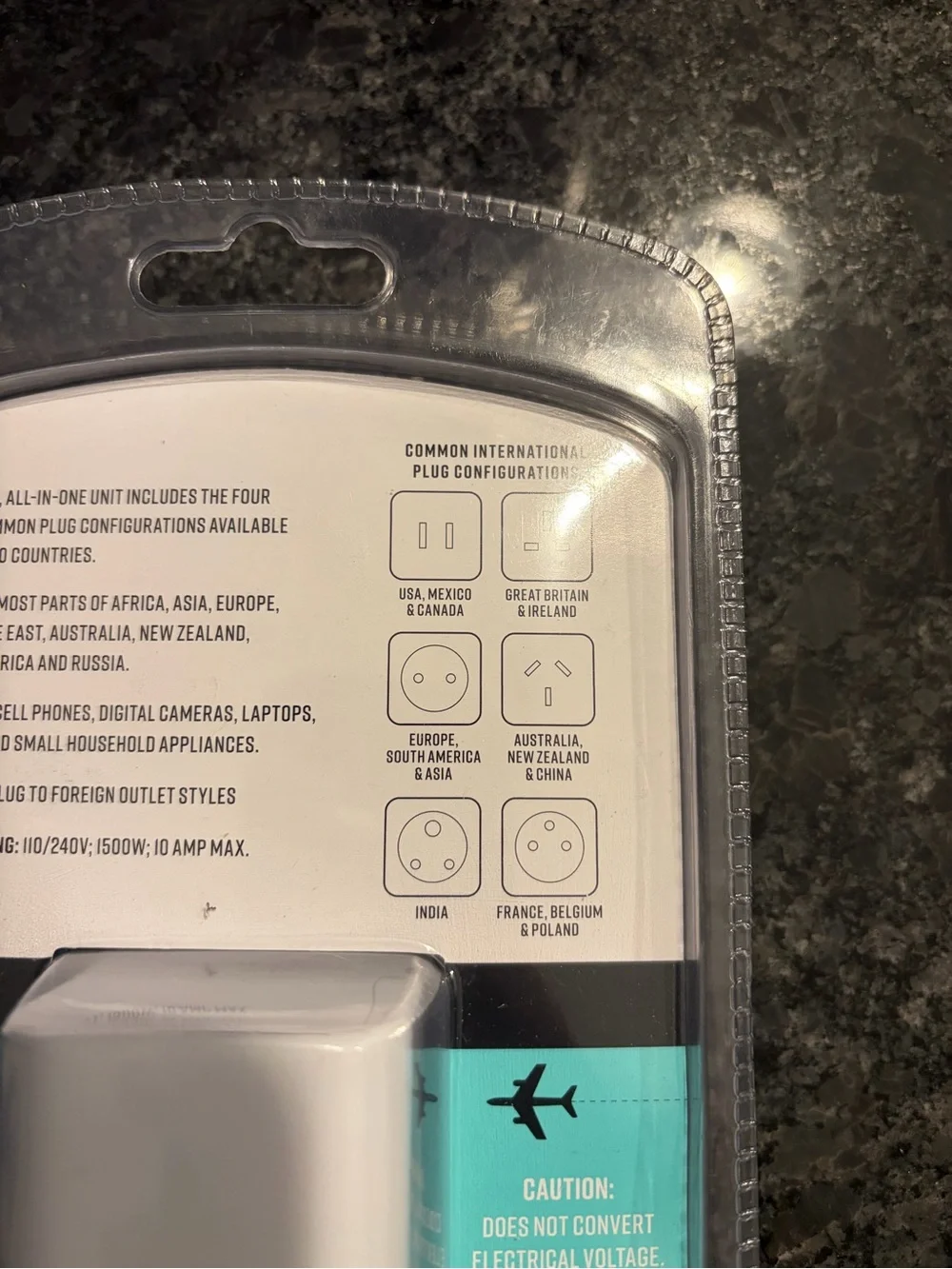 G/FORE International Travel Adapter - White and Black